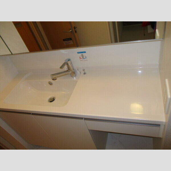 洗面所 (洗髪洗面化粧台)