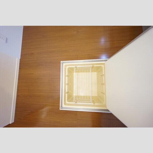 収納 (床下収納)