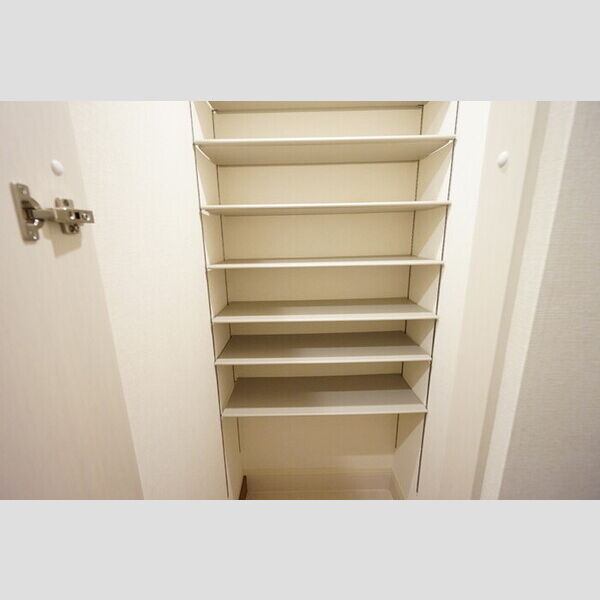 収納 (シューズボックス)