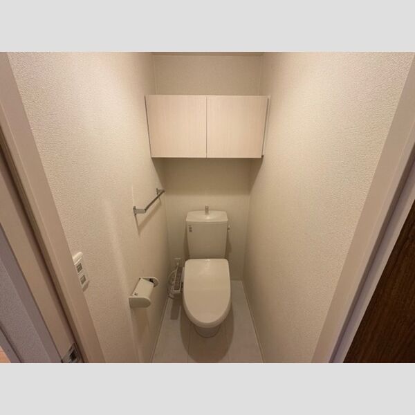 トイレ (温水洗浄便座)