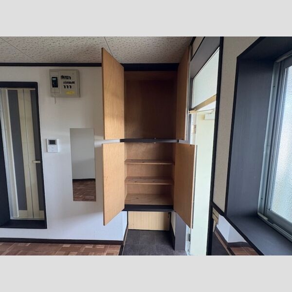 玄関 (シューズボックス)