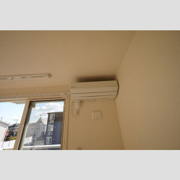 その他設備 (エアコン)
