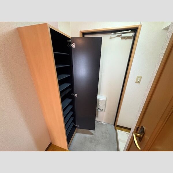 玄関 (シューズボックス)