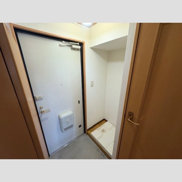 その他 (室内洗濯機置き場)