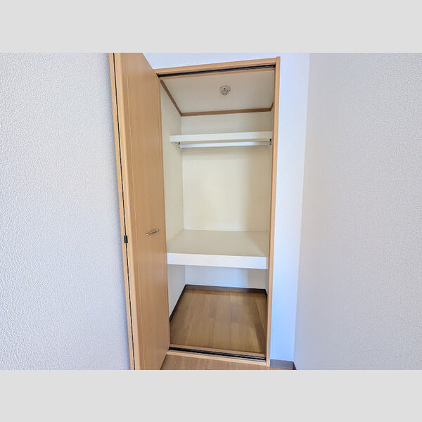 収納 (クローゼット)