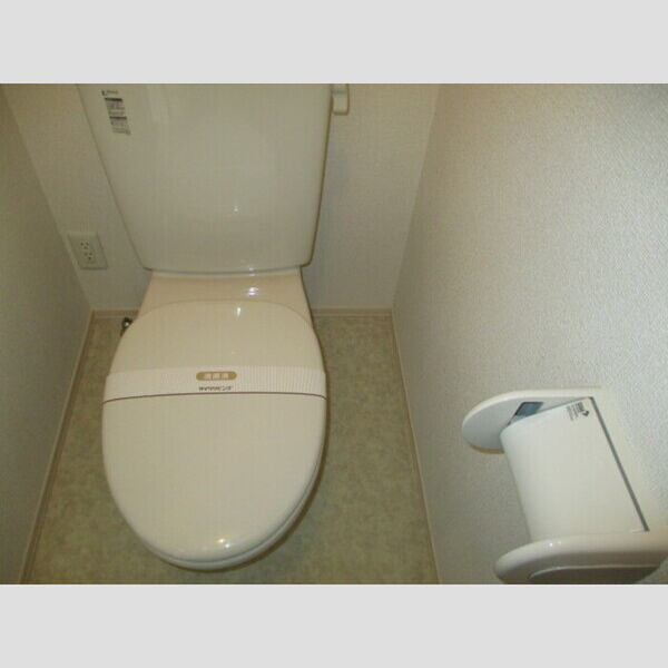 トイレ (トイレ)