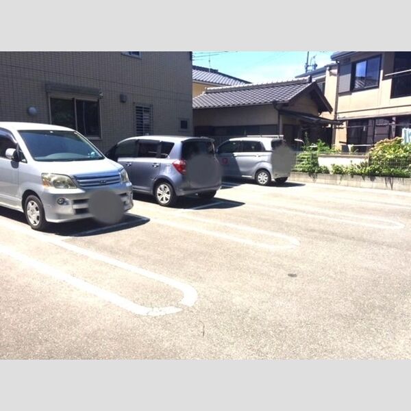 駐車場 (駐車場)