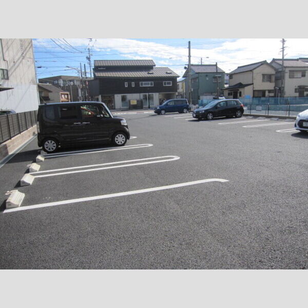 駐車場 (駐車場)