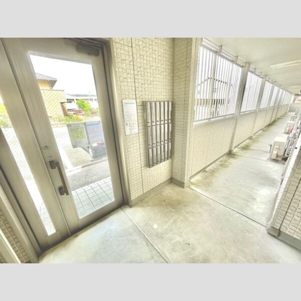 現地周辺 (ロビー)