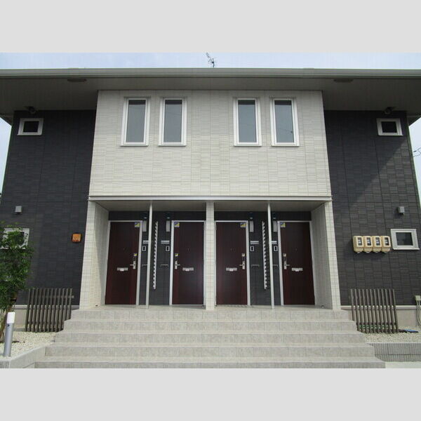 エントランス (建物外観(正面))