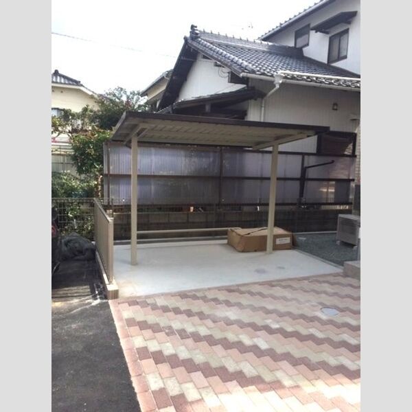 現地周辺 (駐輪場)