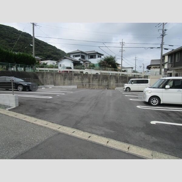 駐車場 (駐車場)