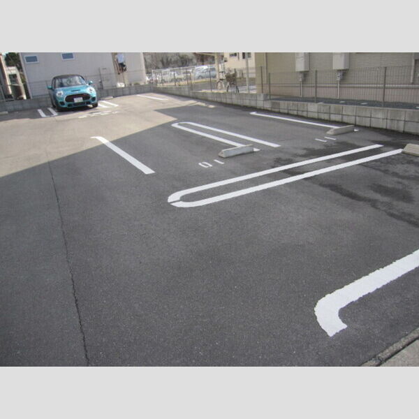 駐車場 (駐車場)