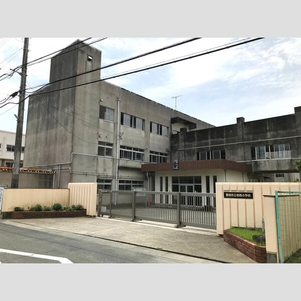 現地周辺 (豊橋市立岩西小学校)