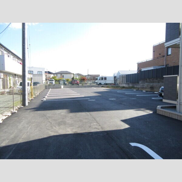 駐車場 (駐車場)