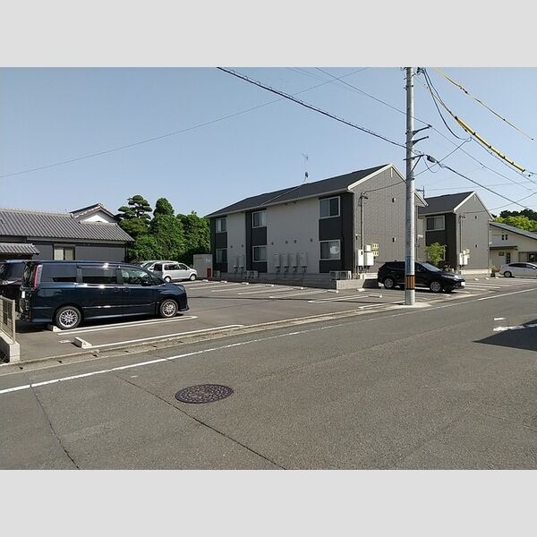 駐車場 (駐車場)