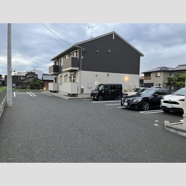 駐車場 (駐車場)