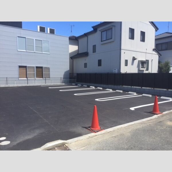 駐車場 (駐車場)