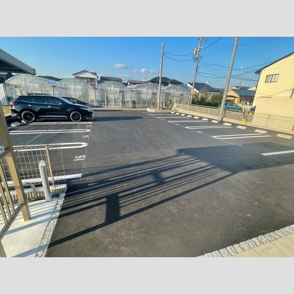 駐車場 (駐車場)