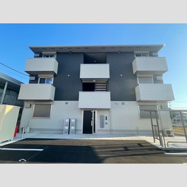 建物外観 (アヴァン 外観)