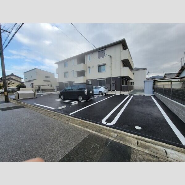駐車場 (駐車場)