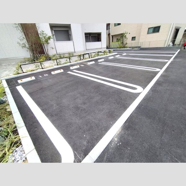 駐車場 (駐車場)