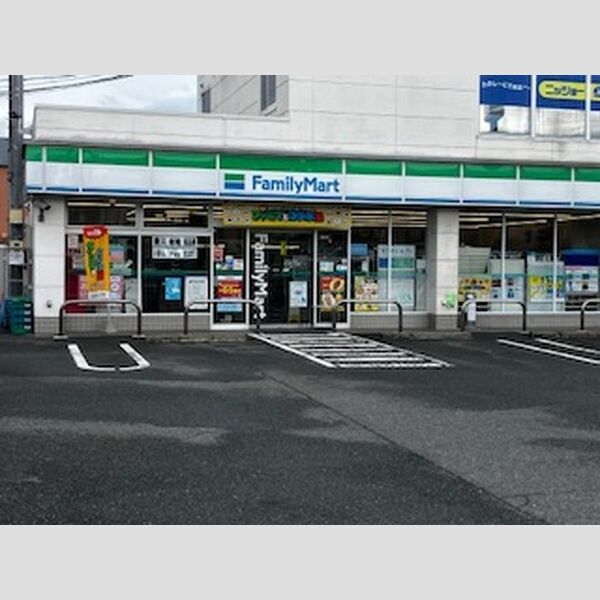 現地周辺 (ファミリーマート豊川諏訪二丁目店　515m　徒歩7分)