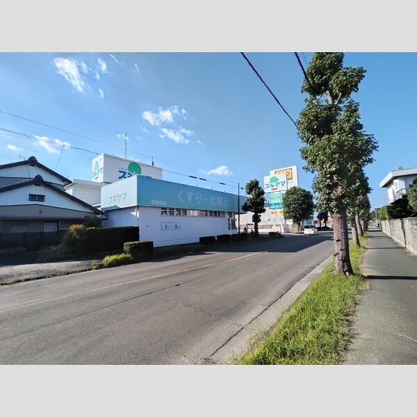 現地周辺 (ドラッグスギヤマ西岩田店(128m))