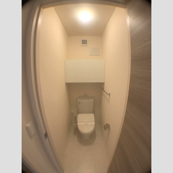 トイレ (温水洗浄暖房便座)