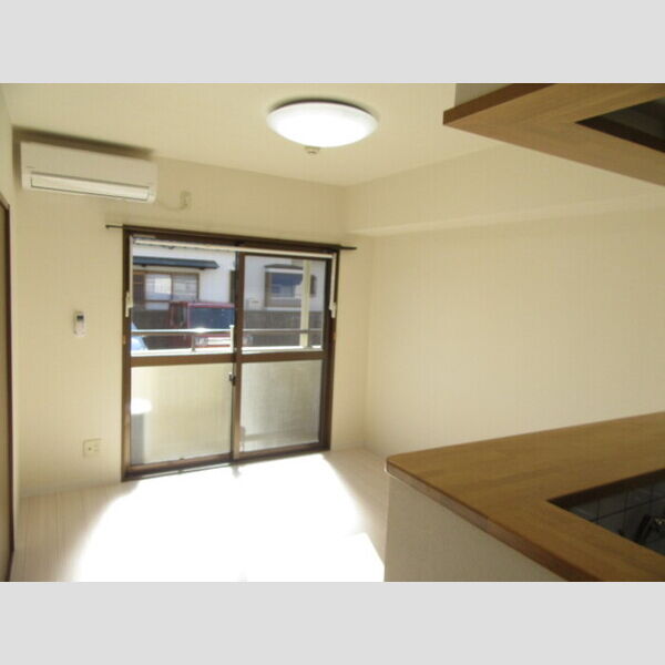 居室・リビング (DK)