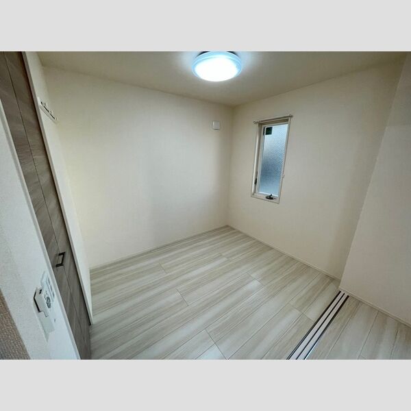 その他 (照明付き洋室)