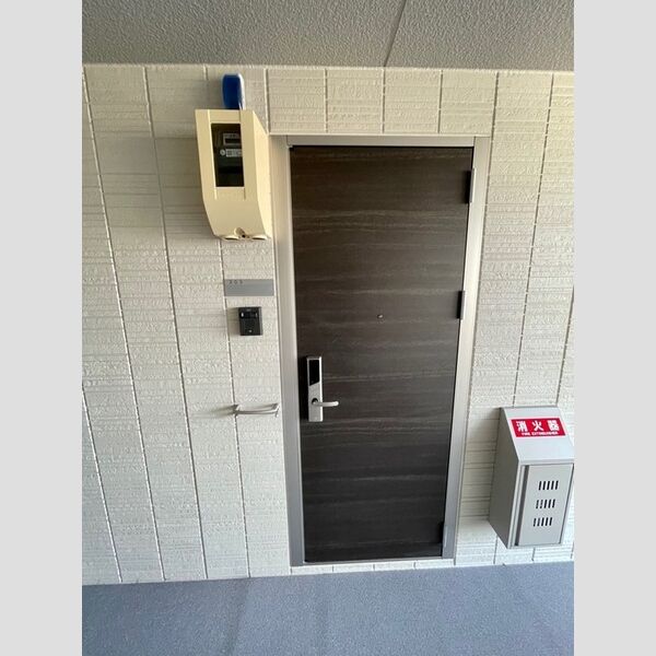 玄関 (かさ掛け付　玄関♪)