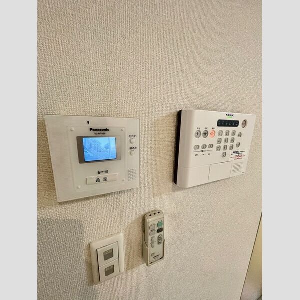 その他 (カラーモニター付インターホン♪)