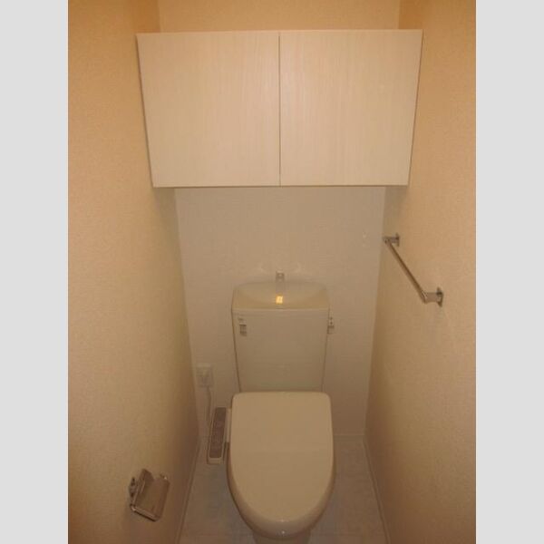 トイレ (温水洗浄暖房便座★)