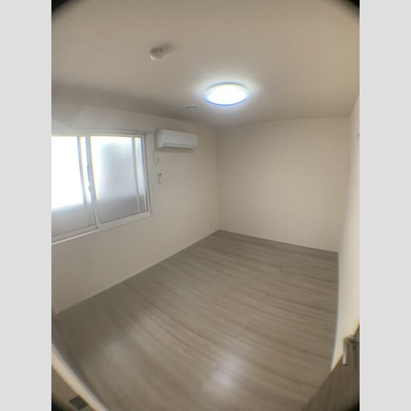 その他 (北側洋室)