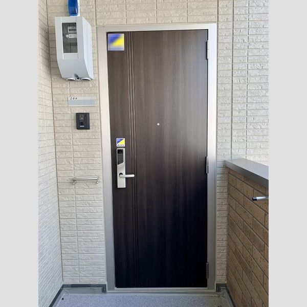 玄関 (玄関ドア)