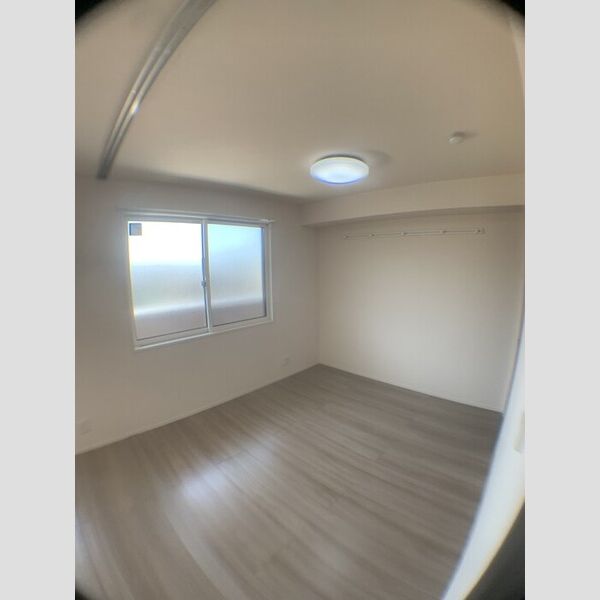 その他 (南側洋室)