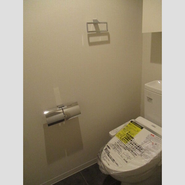 トイレ (温水洗浄暖房便座)