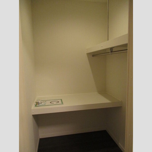 収納 (ウォークインクローゼット)