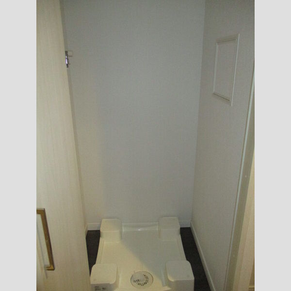 その他設備 (洗濯機置き場)