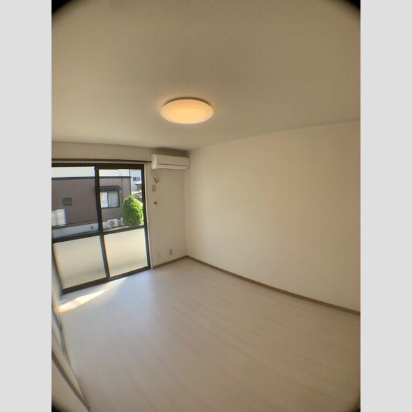 その他 (南側洋室)