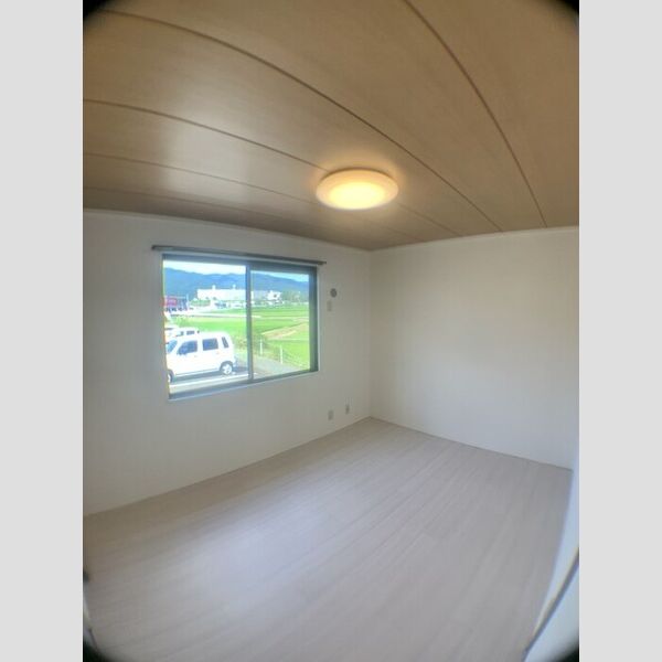 その他 (北側洋室)