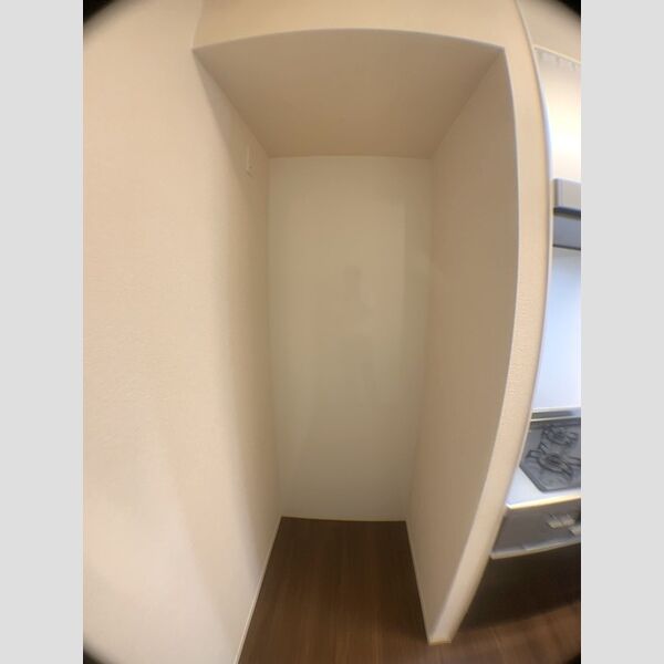 キッチン (冷蔵庫置場)