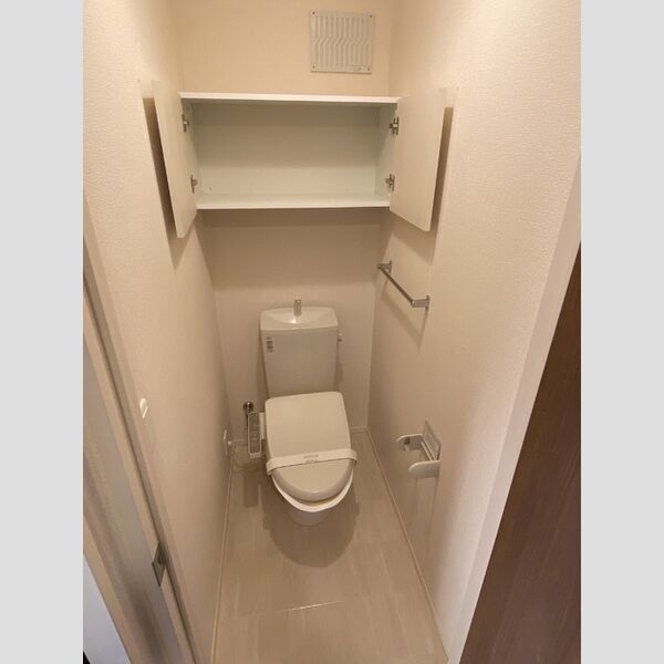 トイレ (トイレ　温水洗浄便座)