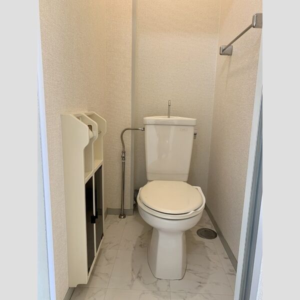 トイレ (洋式便器)