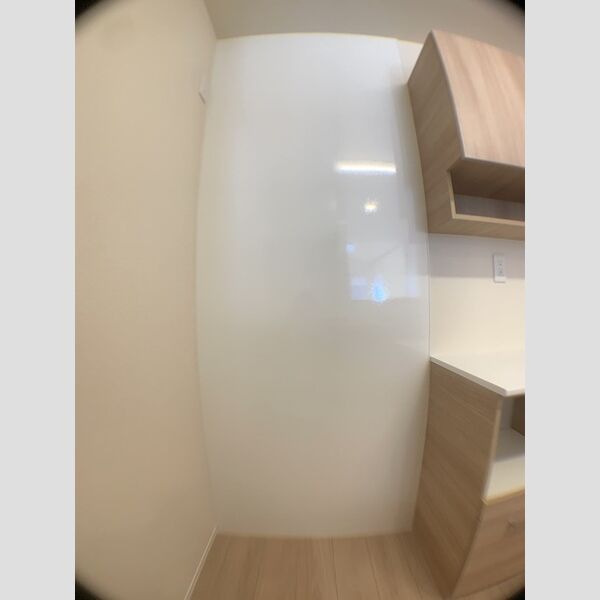 キッチン (冷蔵庫置場)