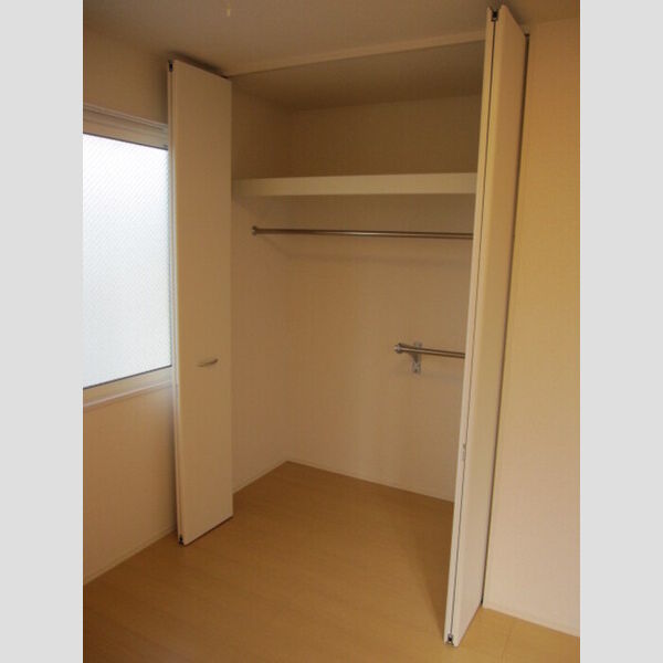 収納 (クローゼット)