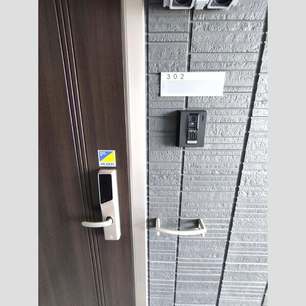 玄関 (玄関ドア(カードキー))