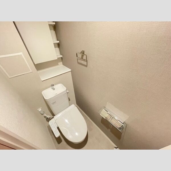 トイレ (温水洗浄暖房便座)