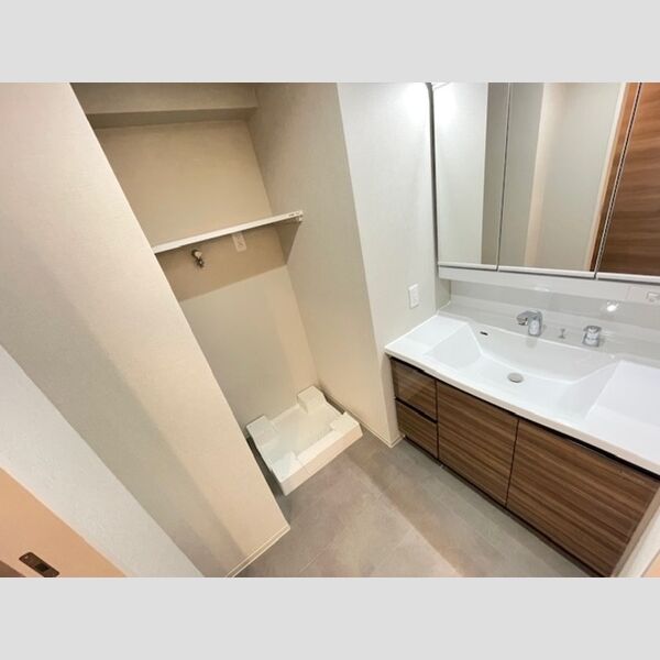 洗面所 (洗髪洗面化粧台)